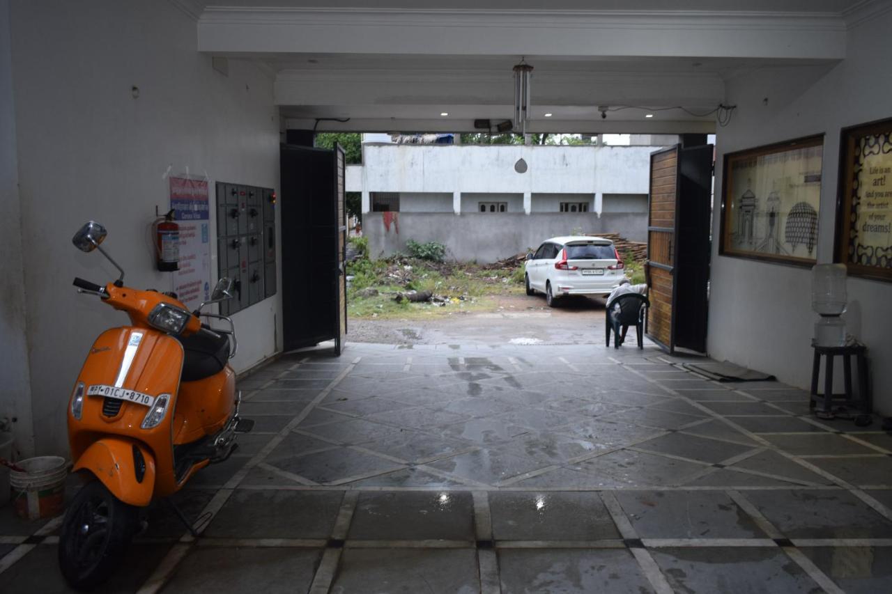 Wind Chimes Hotel Kuilapalayam Luaran gambar